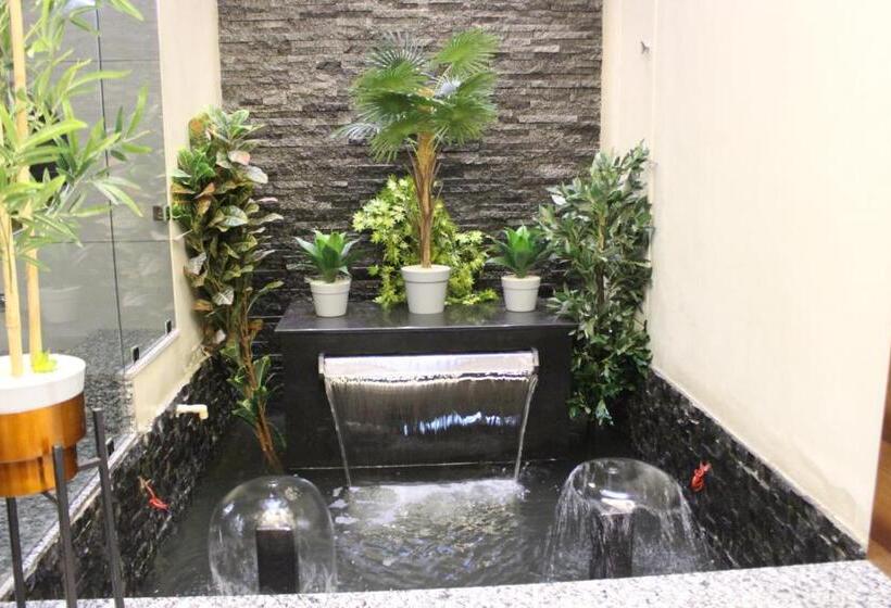 בית מלון כפרי Shri Anand Dham, Nathdwara   125 Meters Away From The Temple