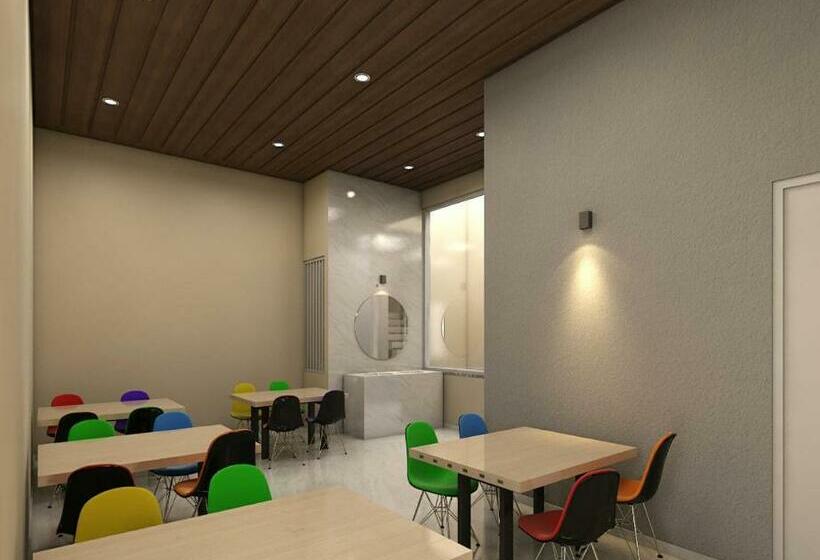 בית מלון כפרי Shri Anand Dham, Nathdwara   125 Meters Away From The Temple