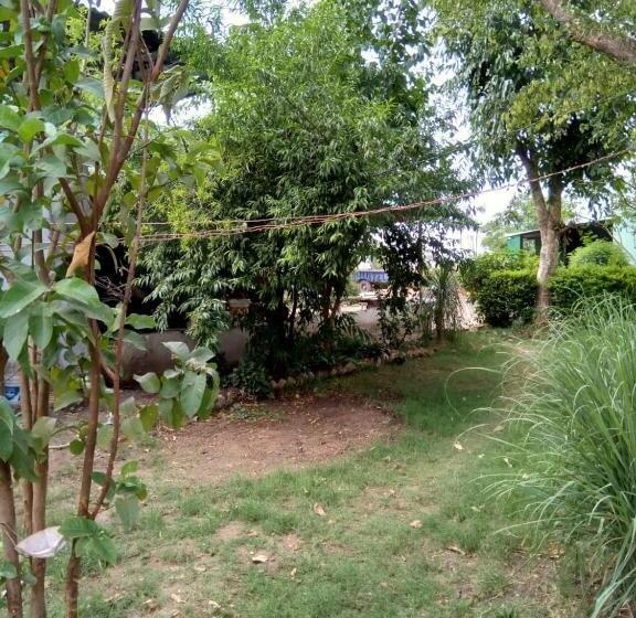 בית מלון כפרי Tranquility Homestay