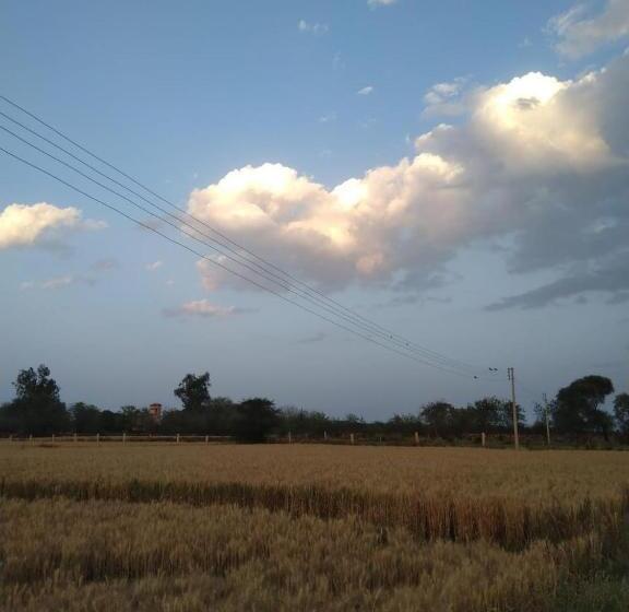 בית מלון כפרי Tranquility Homestay