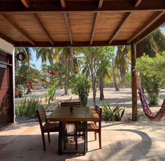 פנסיון Casa Camurupim