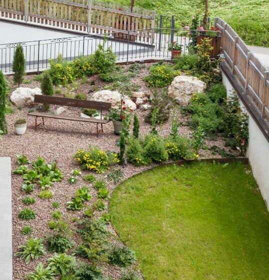 פנסיון La Lum De Roisc