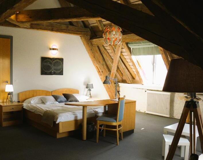 فندق Auberge D Etoy