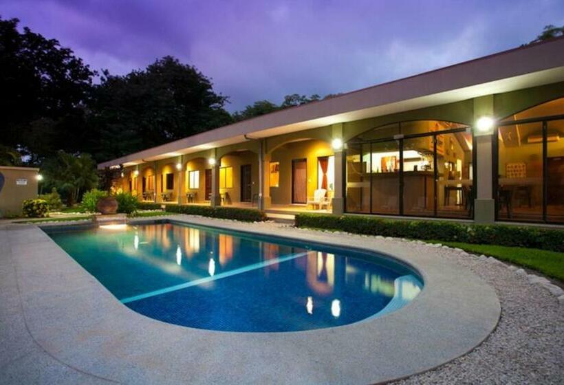 ホテル Dantita  Pitaya Lodge Sleeps 4