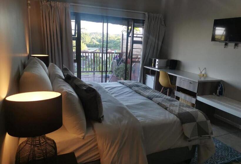 فندق The Thatch Hide