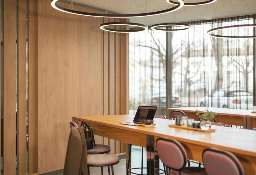 Holiday Inn The Niu Star Sindelfingen, An Ihg