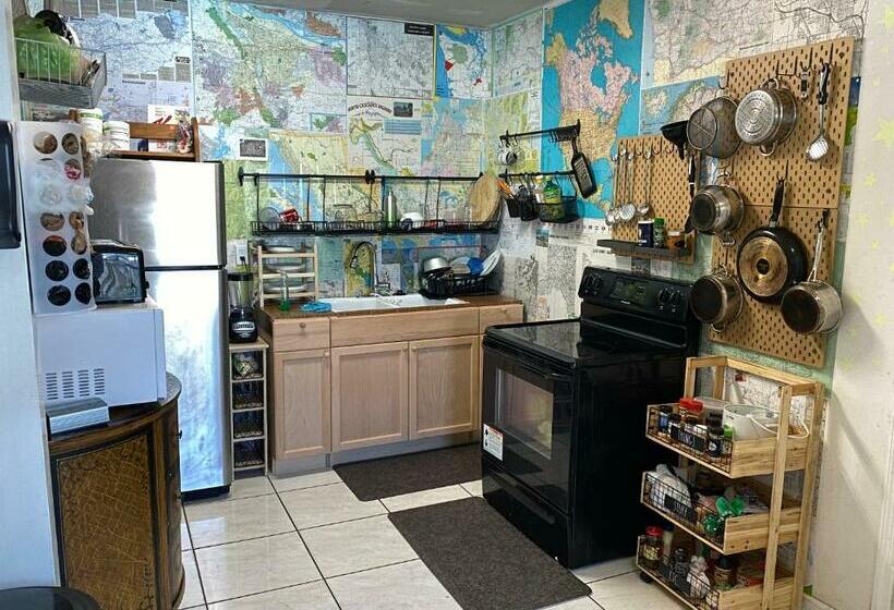 هاستل Private Cubicle   Single Bed   Mixed Shared Dorm   Miami Airport