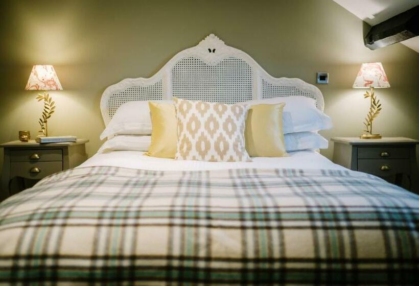 旅馆 The Hare & Hounds Inn