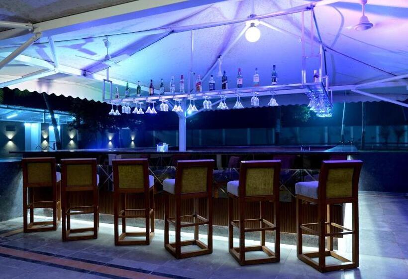 ホテル Gold Beach Villa