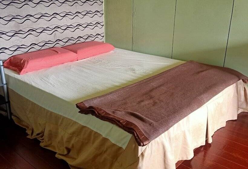 فندق Oyo 90366 Home Valley Guesthouse Tambunan