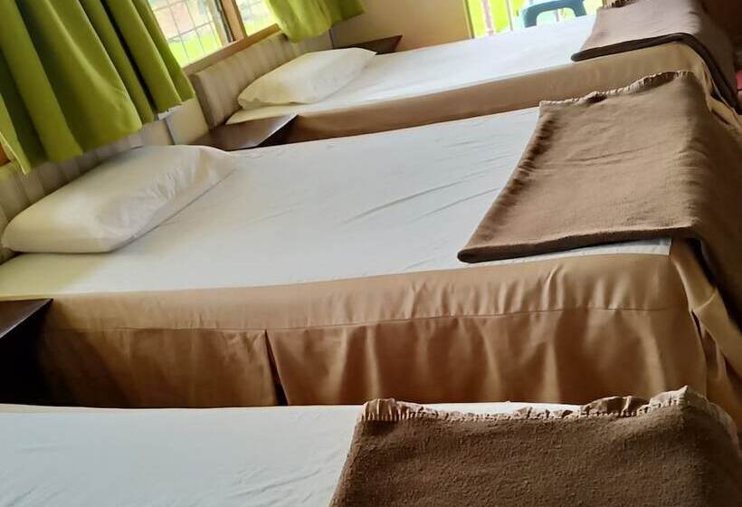 فندق Oyo 90366 Home Valley Guesthouse Tambunan