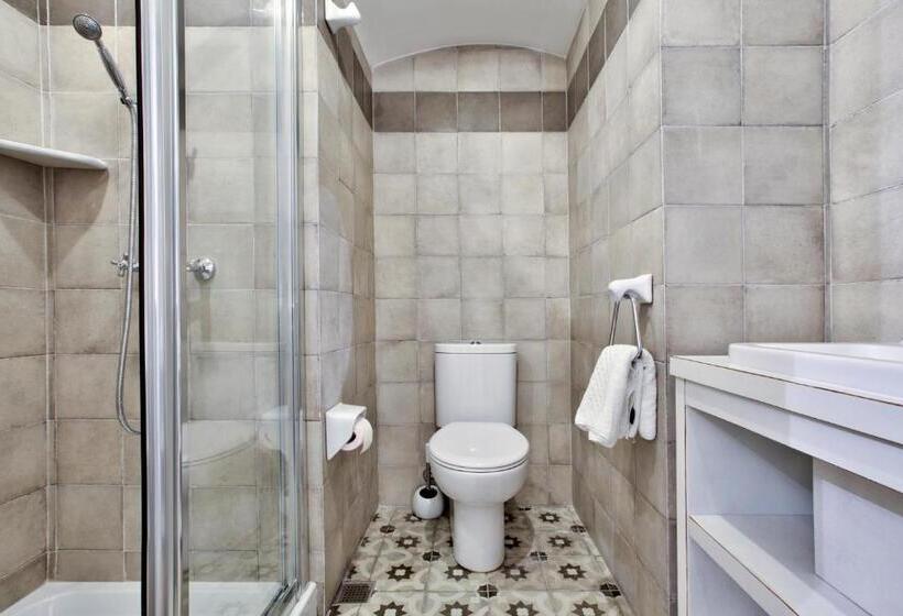 پانسیون Chateau La Vallette St. Elmo Suite