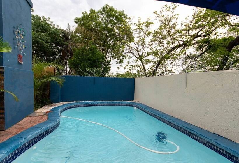 بنسيون Woodpeckers Guest House