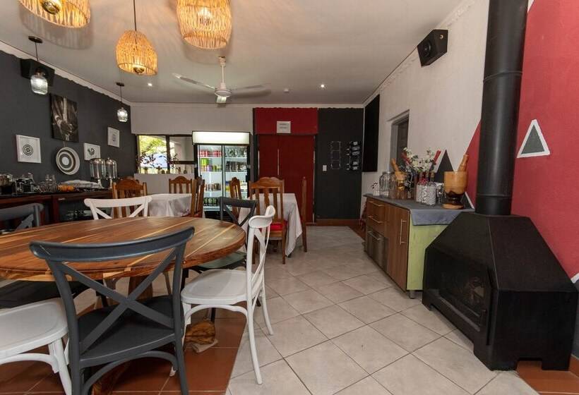 بنسيون Woodpeckers Guest House