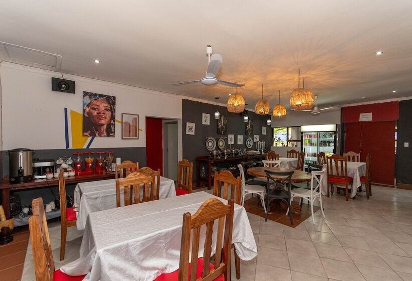 بنسيون Woodpeckers Guest House