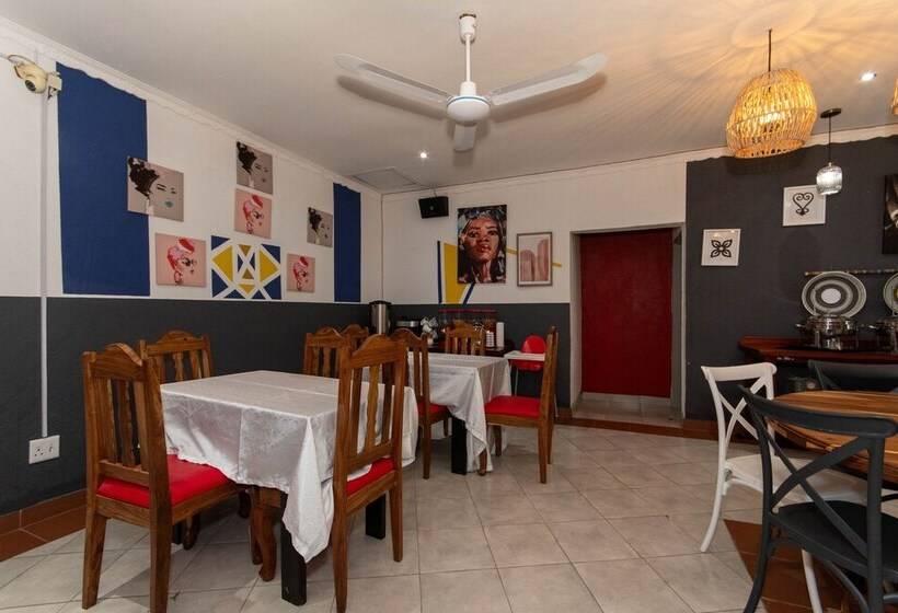 بنسيون Woodpeckers Guest House