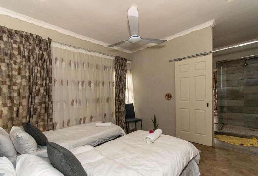 بنسيون Woodpeckers Guest House