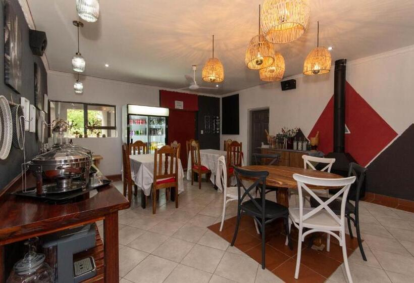 بنسيون Woodpeckers Guest House