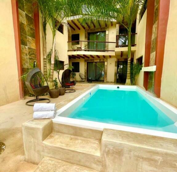 Suites Villas El Jardín