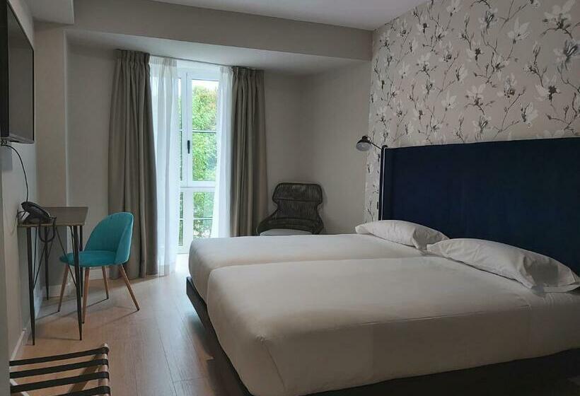 هاستل Micampus Burgos Centro Student Residence