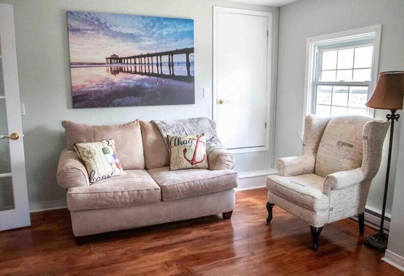 Общежитие The Jypsy Inn   Journey Apartment Muskoka