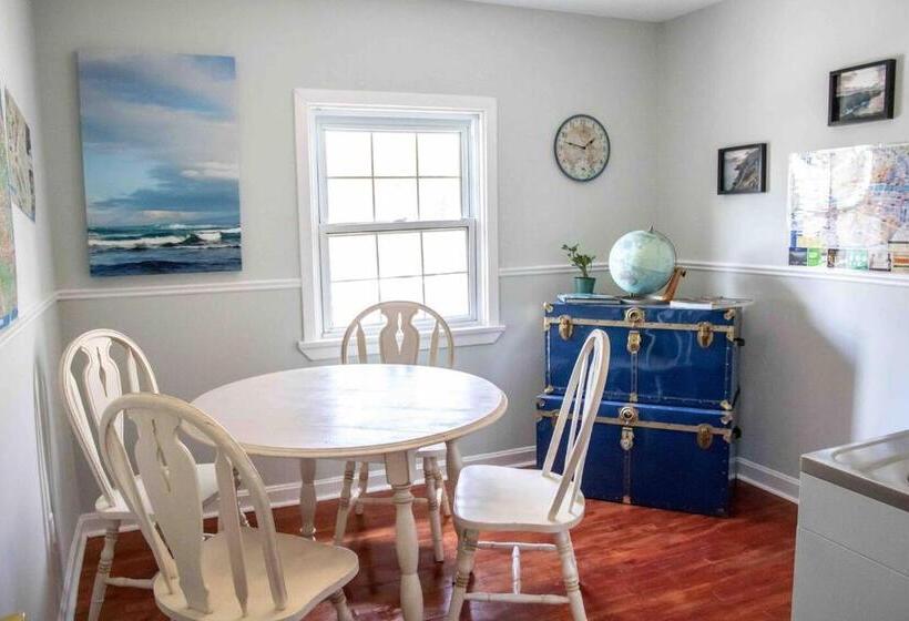 Общежитие The Jypsy Inn   Journey Apartment Muskoka