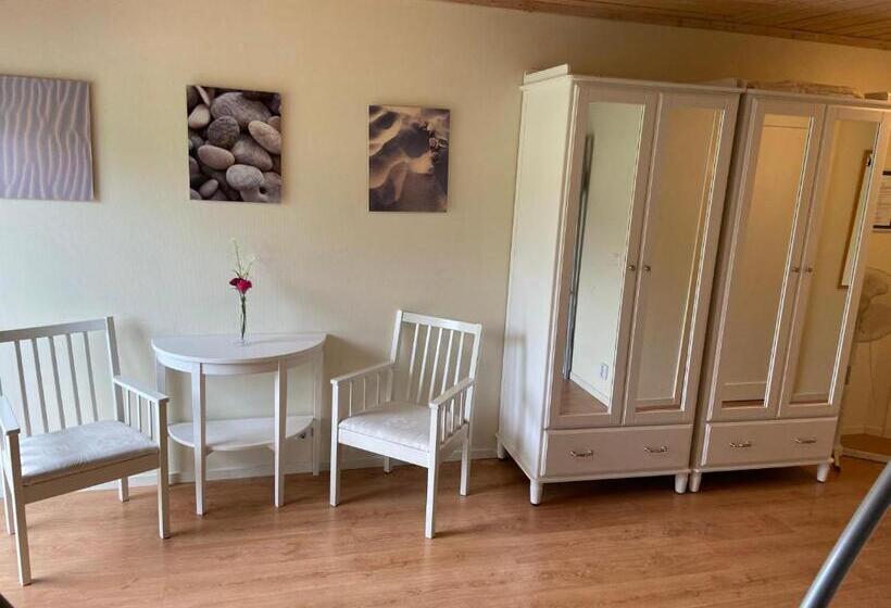 住宿加早餐  Börs Gård B&k