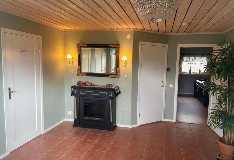 住宿加早餐  Börs Gård B&k