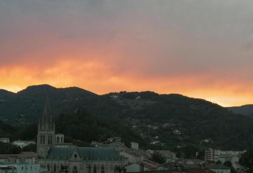 ベッドアンドブレックファースト La Dolce Vita Lucie