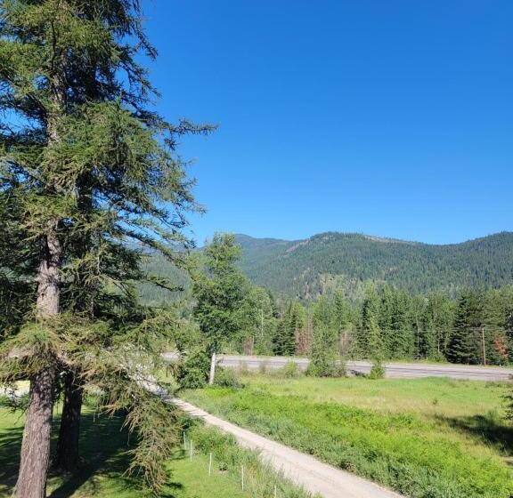 مبيت وإفطار The Colburn Schoolhouse   Literature Suite