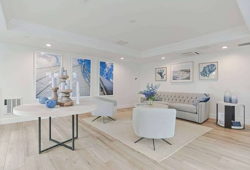 Harbourtown Suite Water View