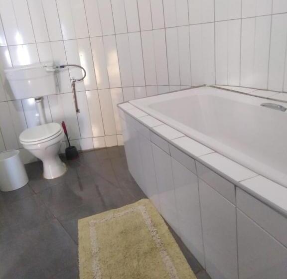 ホテル Beulah Group Bnb And Prayer Centre