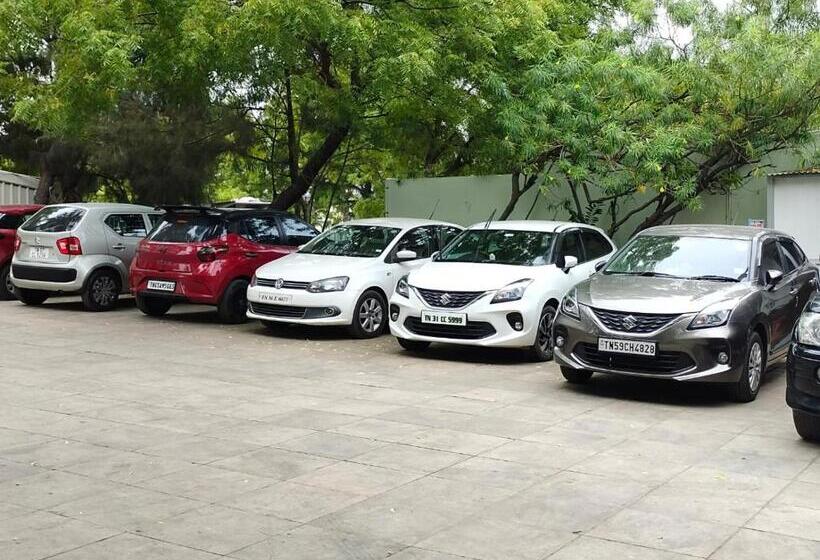 هتل Geetha International