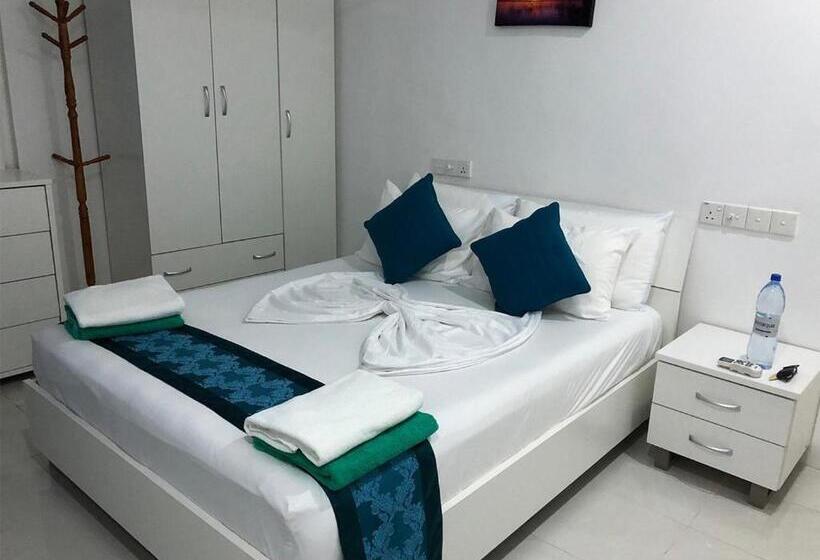 پانسیون Palm Gate Maldives