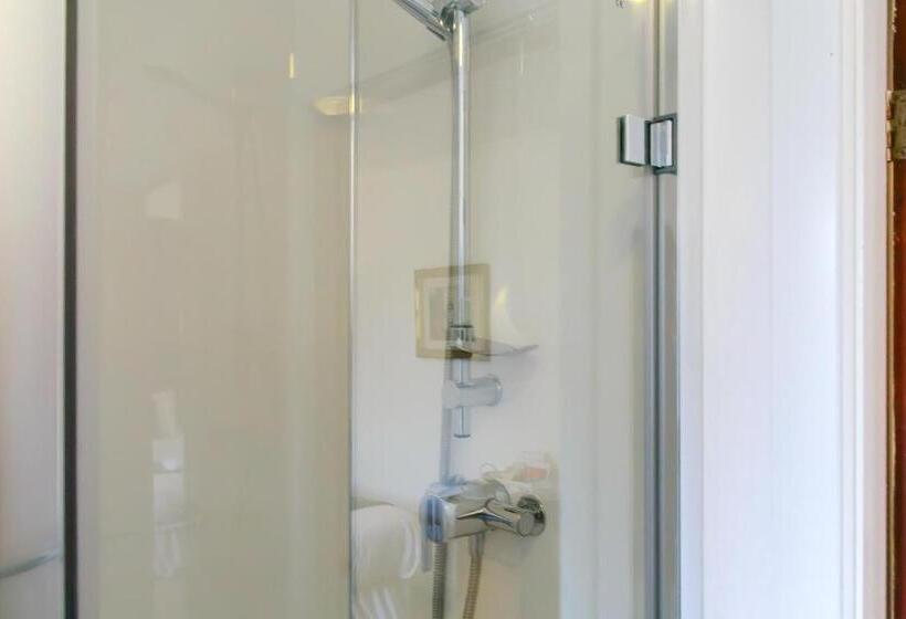 펜션 The Mayfield Apartment