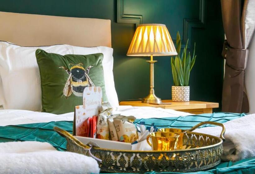 펜션 The Mayfield Apartment