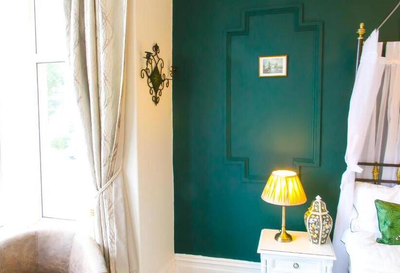 펜션 The Mayfield Apartment