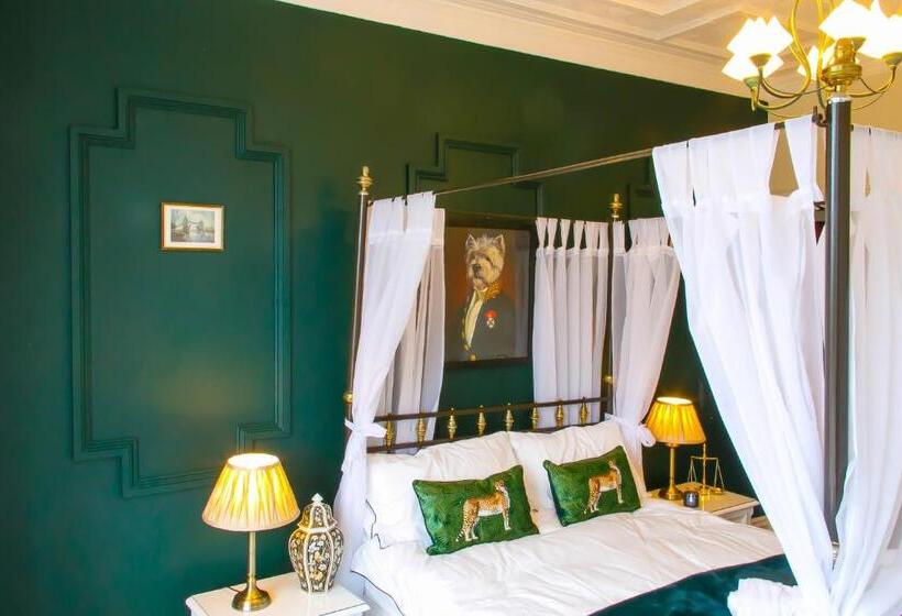 펜션 The Mayfield Apartment