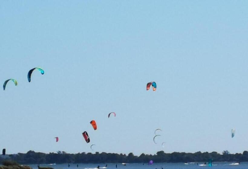 تختخواب و صبحانه Kite Hub Lo Stagnone