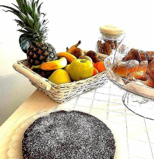 تختخواب و صبحانه Kite Hub Lo Stagnone