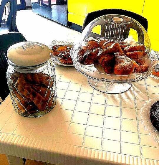 تختخواب و صبحانه Kite Hub Lo Stagnone