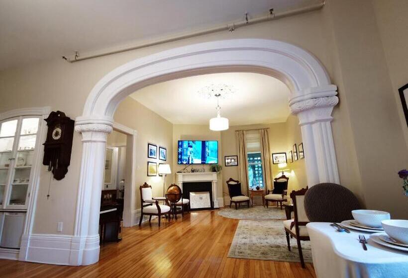 민박 No 1 Grafton Inn