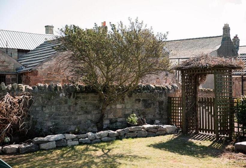 مبيت وإفطار Slate Hall