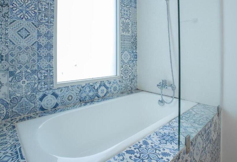 هتل Costa Beach Residence & Jacuzzi