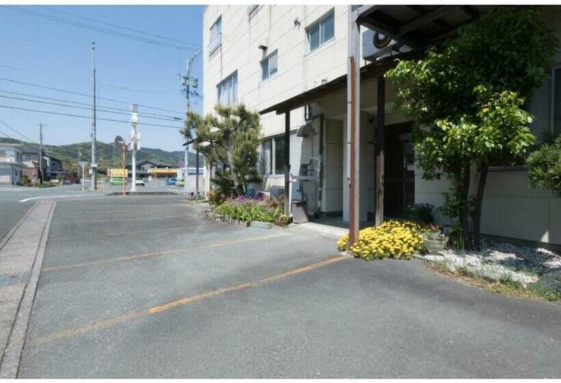 Отель Oyo Ryokan Hamanako No Yado Kosai  Vacation Stay 38804v