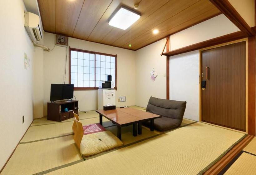 호텔 Oyo Ryokan Hamanako No Yado Kosai  Vacation Stay 38825v