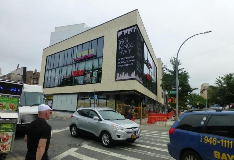 پانسیون Classical American House 3