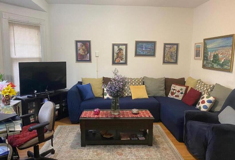 پانسیون Classical American House 3