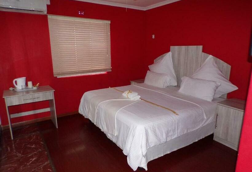 פנסיון Khaya B&b