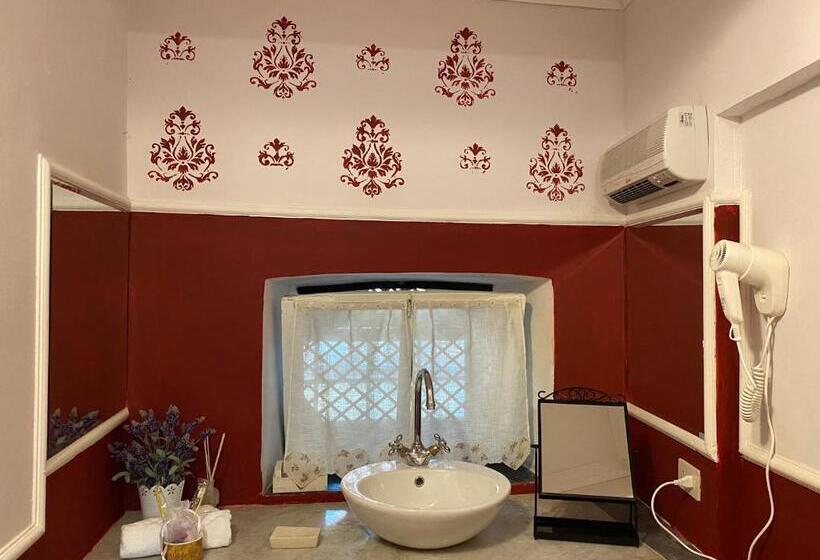 پانسیون La Foresteria Di Palazzo Picedi Benettini